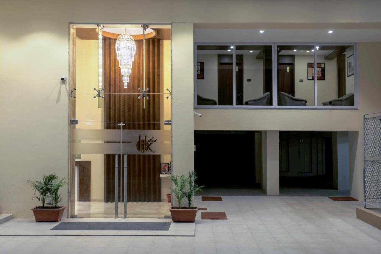 Hotel Kavery Rajkot Exterior foto